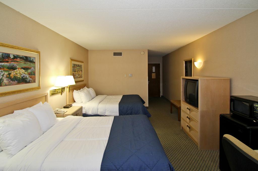 Hotel Muscatine Номер фото