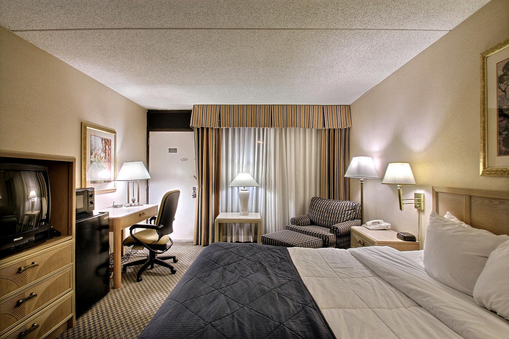 Hotel Muscatine Экстерьер фото