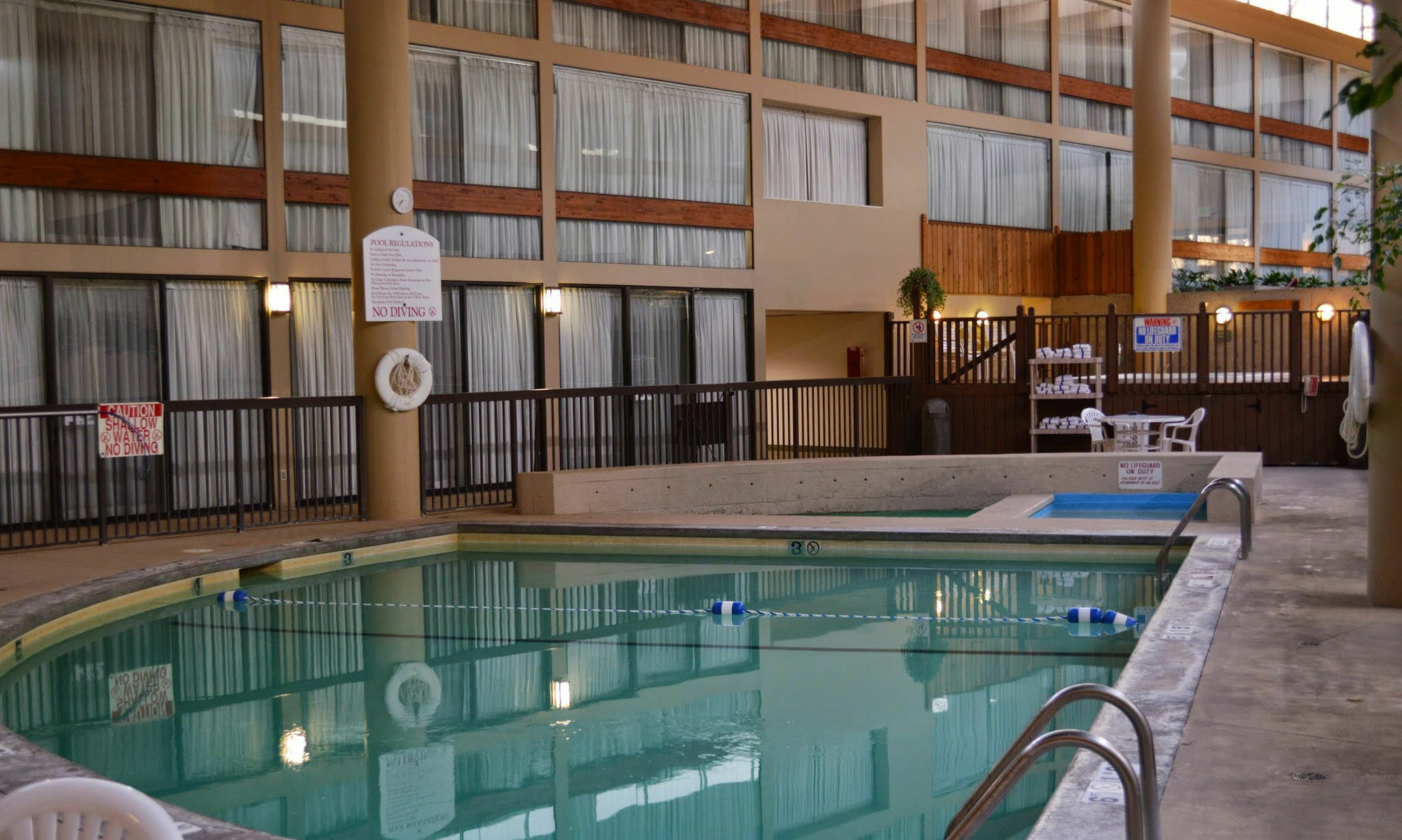 Hotel Muscatine Экстерьер фото